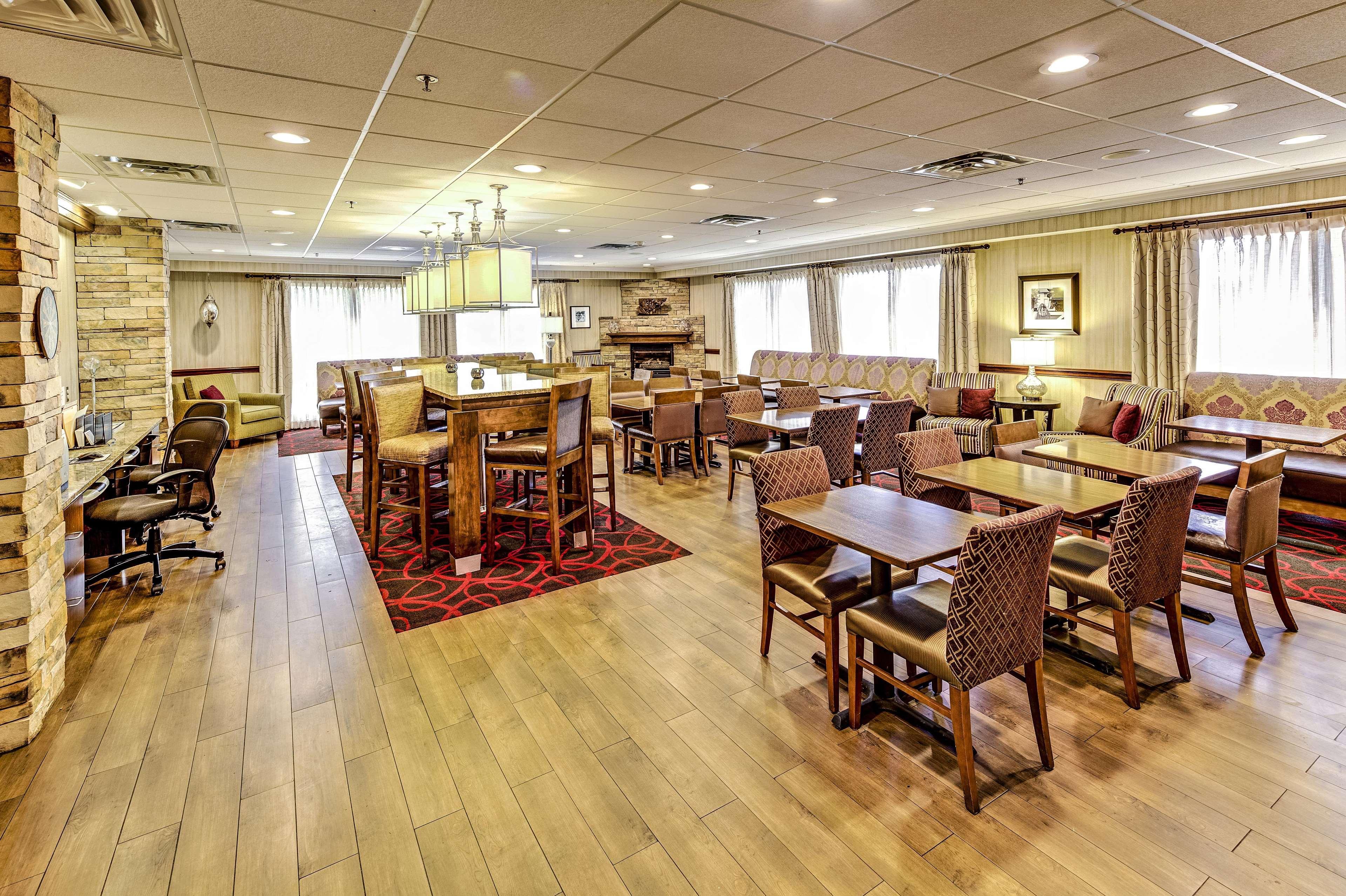 Hampton Inn Columbus I-70E/Hamilton Road Zewnętrze zdjęcie