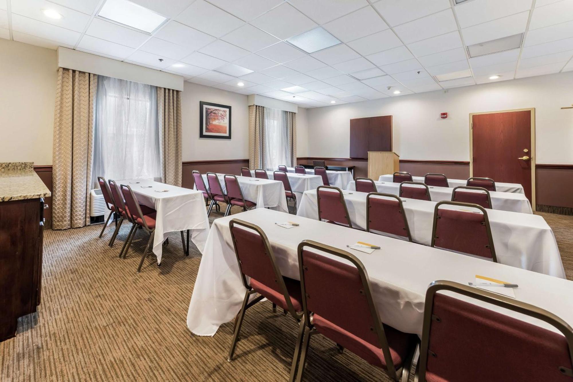 Hampton Inn Columbus I-70E/Hamilton Road Zewnętrze zdjęcie